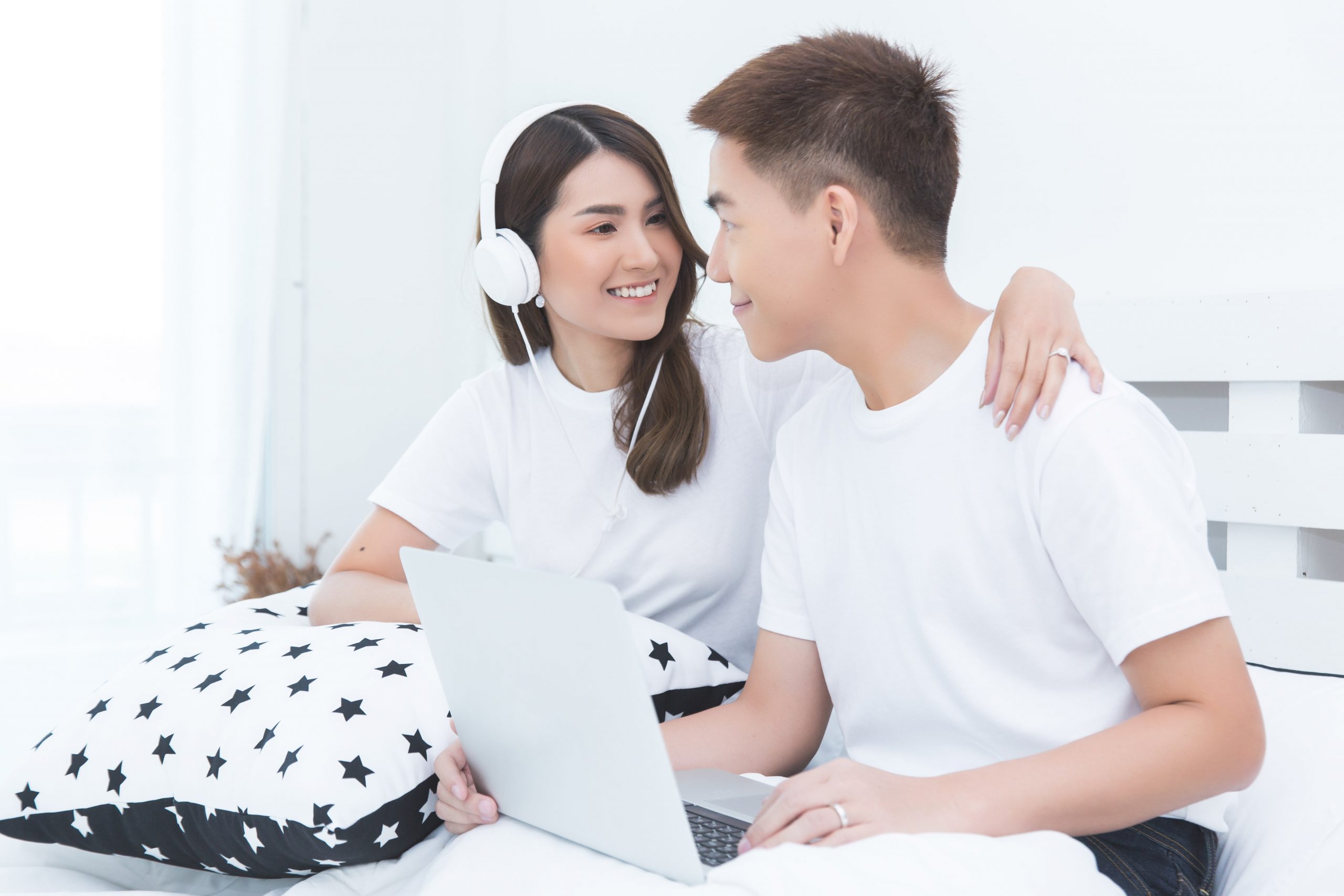 Get a premium condo with COHO and unlimited fiber internet with Streamtech