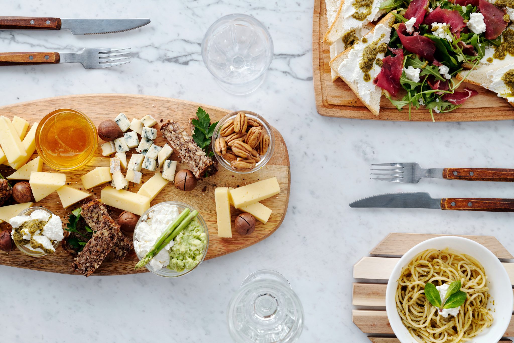 Party online at home via fiber optic internet of Streamtech