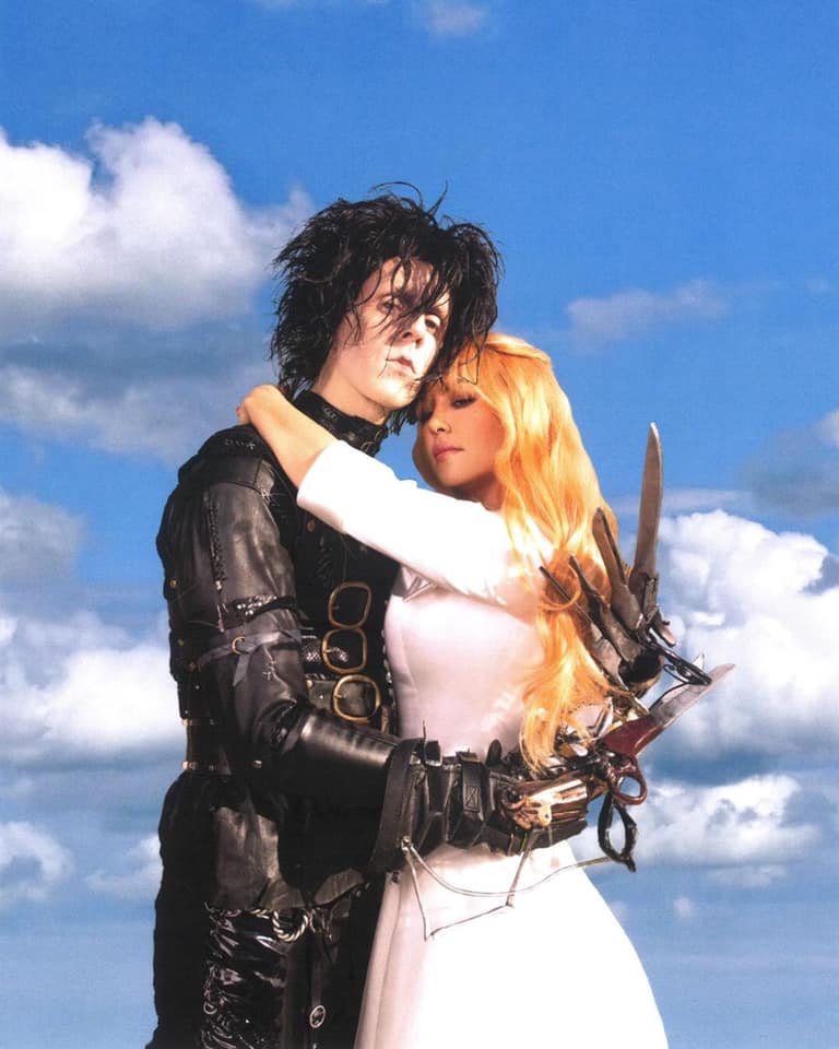 Kourtney Kardashian - halloween costumes - streamtech fiber internet